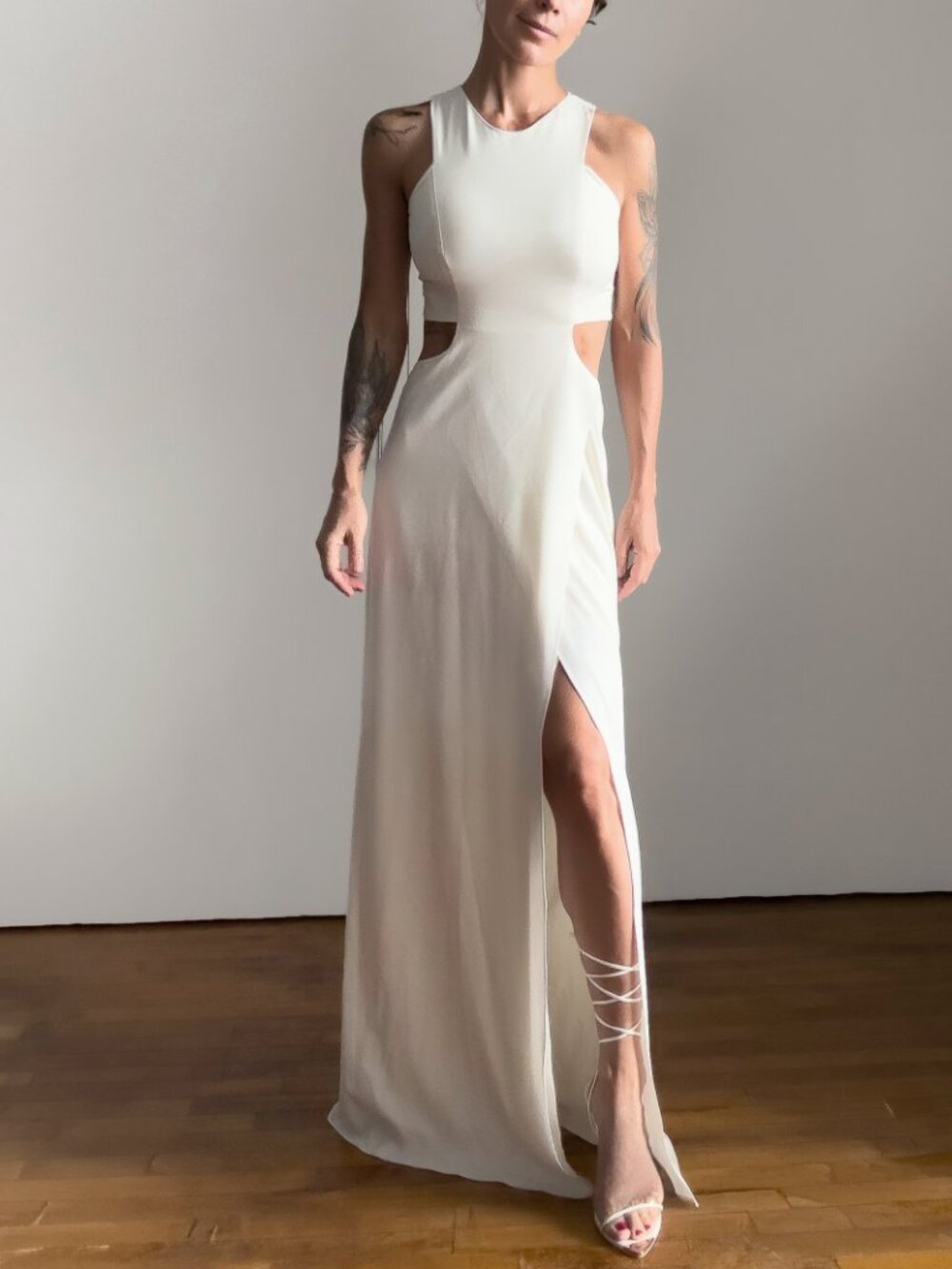 Halston Heritage Ivory Cutout Crepe Gown Size 4 - Picture 11 of 13